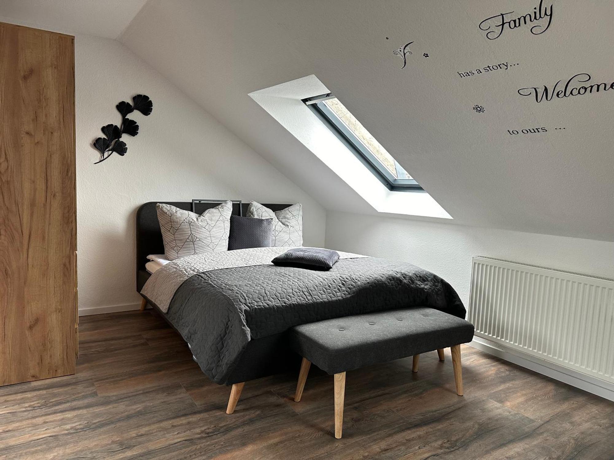 Ferienwohnung Zeitz - Weisse Elster Apartment Buitenkant foto