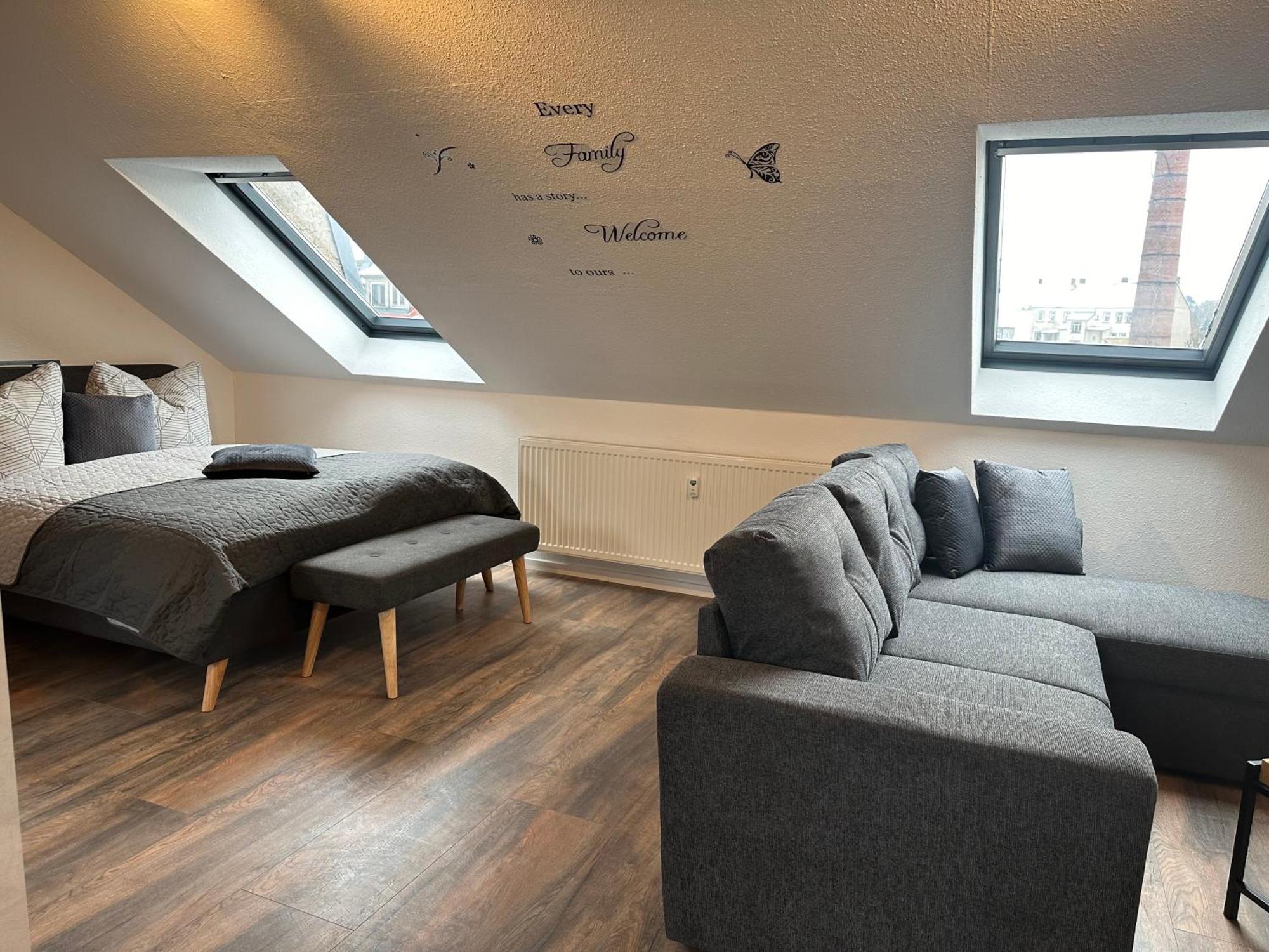 Ferienwohnung Zeitz - Weisse Elster Apartment Buitenkant foto